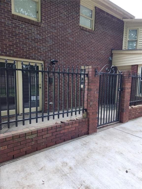 6210 Douglas Manor Ct, Douglasville, GA 30134 - gate featuring a fenced front yard