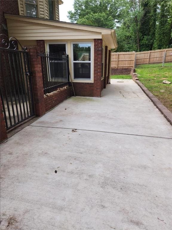 6210 Douglas Manor Ct, Douglasville, GA 30134 - view of patio