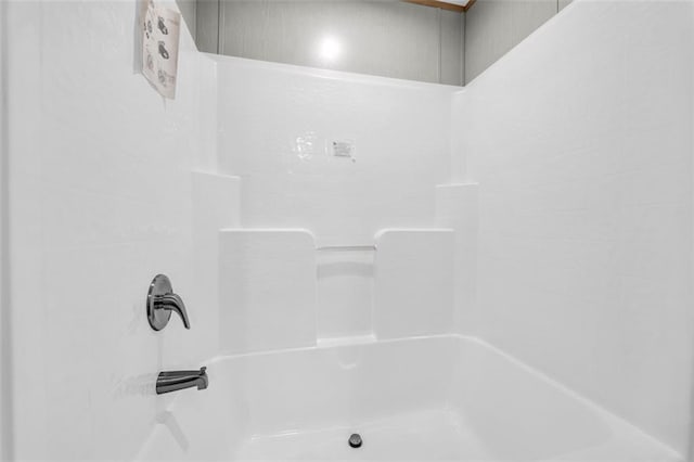 551 Fern Valley Trl, Clarkesville, GA 30523 - bathroom view of shower / bath combination