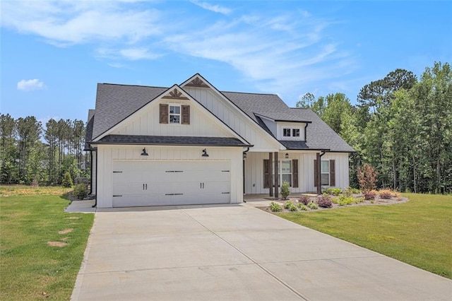 461 Barnwood Dr, Rockmart, GA 30153 - modern farmhouse featuring driveway, a front lawn, a shingled roof, and an attached garage