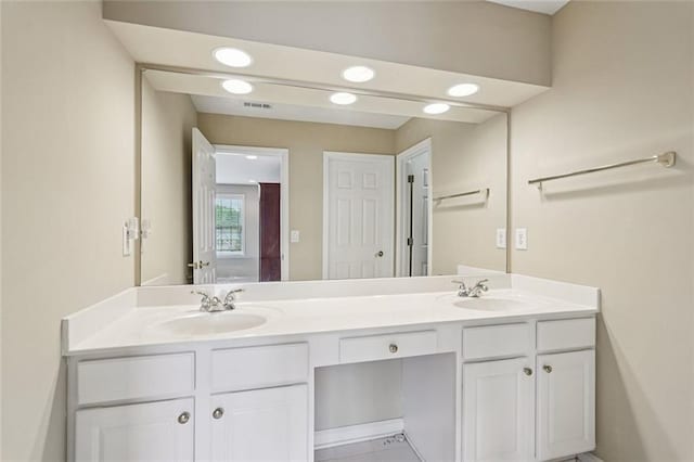 25 Hampreston Ct, Johns Creek, GA 30022 - full bath featuring double vanity and recessed lighting