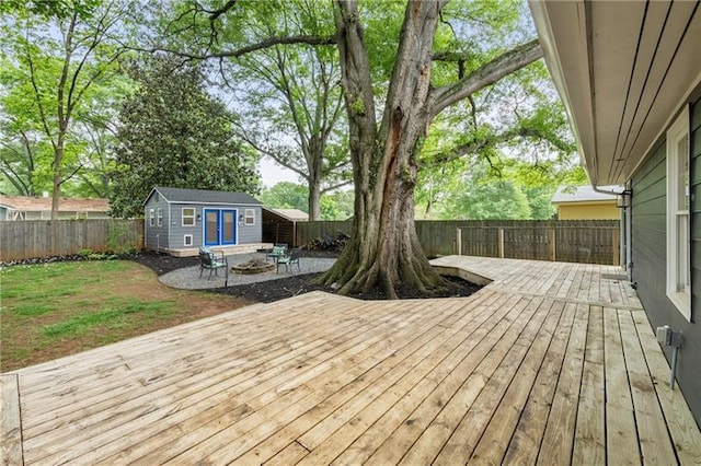 957 Sharon Cir SE, Smyrna, GA 30080 - wooden deck featuring a fenced backyard