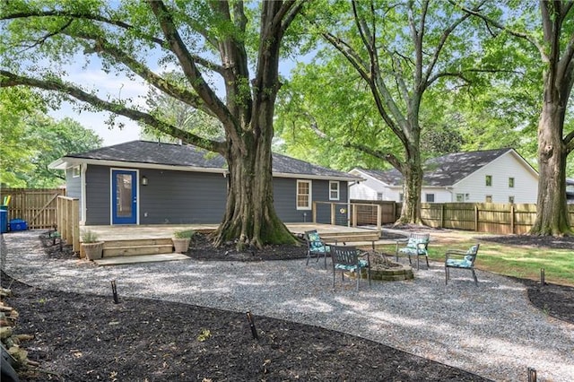 957 Sharon Cir SE, Smyrna, GA 30080 - view of patio / terrace with a wooden deck