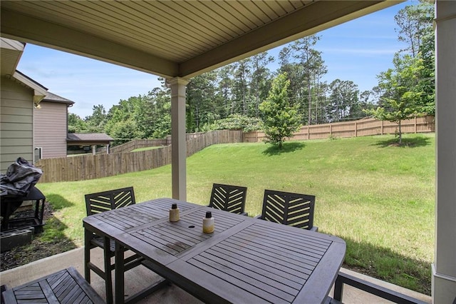 6213 Old Kingston Dr, Atlanta, GA 30331 - fenced backyard featuring outdoor dining area and a patio area