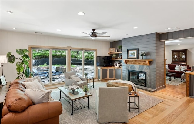 1959 Grand Prix Dr NE, Atlanta, GA 30345 - living area with a ceiling fan, light wood-type flooring, recessed lighting, and a premium fireplace