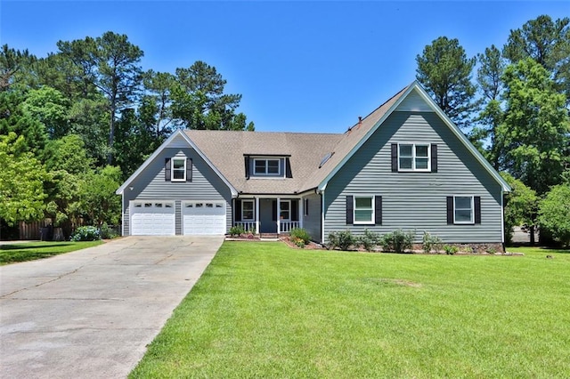 view of front facade featuring a front lawn and covered porch