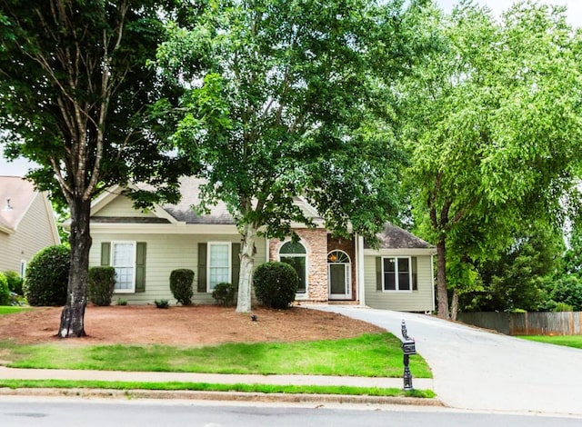 1122 Cayuga Ct, Dacula, GA 30019 - view of front of home featuring concrete driveway