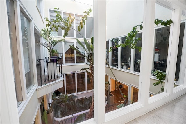 view of sunroom / solarium