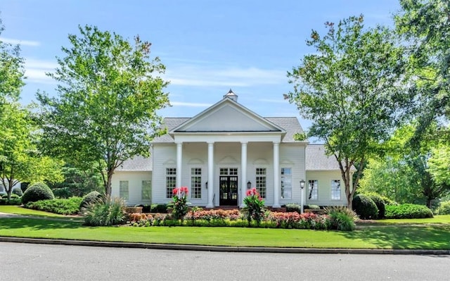 6605 New Ridge Ct, Cumming, GA 30041 - view of front of home with a front lawn