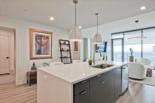 living area with light hardwood / wood-style floors