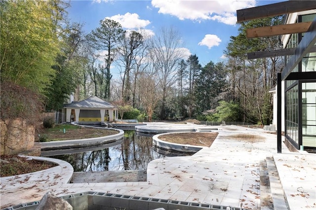 view of property's community featuring a water view