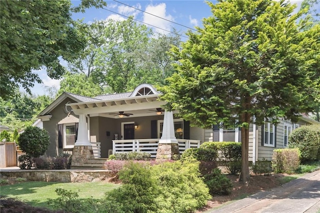 view of front of house with ceiling fan