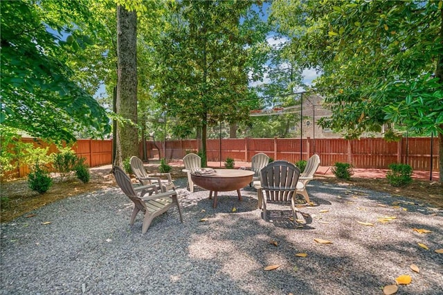 3146 Frontenac Ct NE, Atlanta, GA 30319 - fenced backyard featuring a patio