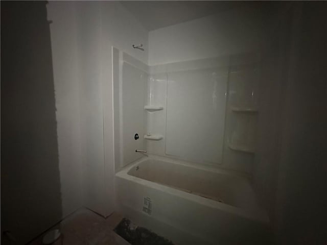 bathroom featuring shower / tub combination