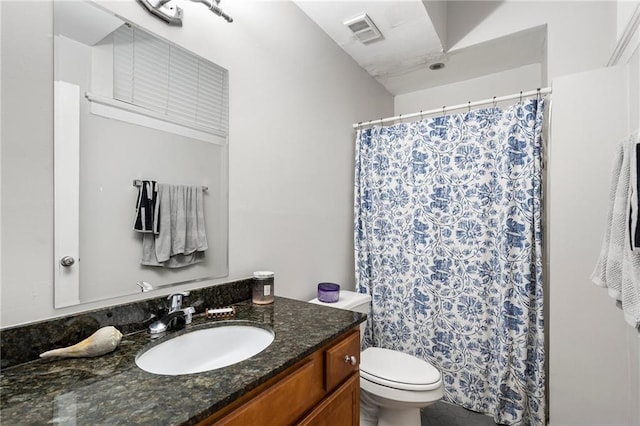 1031 State St NW Unit 106, Atlanta, GA 30318 - full bath featuring vanity, toilet, and a shower with curtain