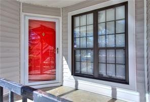 586 Windchase Ln, Stone Mountain, GA 30083 - view of doorway to property
