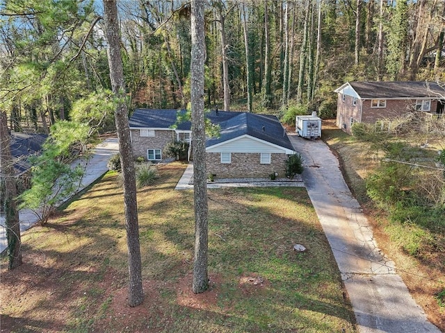 bird's eye view with a forest view