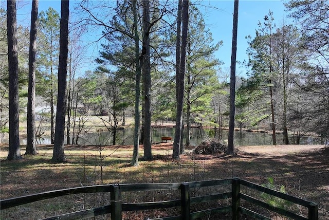 view of yard featuring a water view