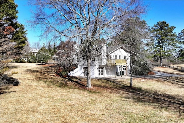 exterior space with a front yard