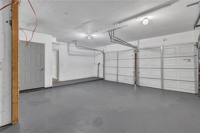 2044 Teal Cv, Lithonia, GA 30058 - view of garage
