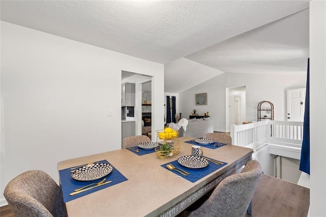 4771 N Springs Rd NW, Kennesaw, GA 30144 - dining space with vaulted ceiling