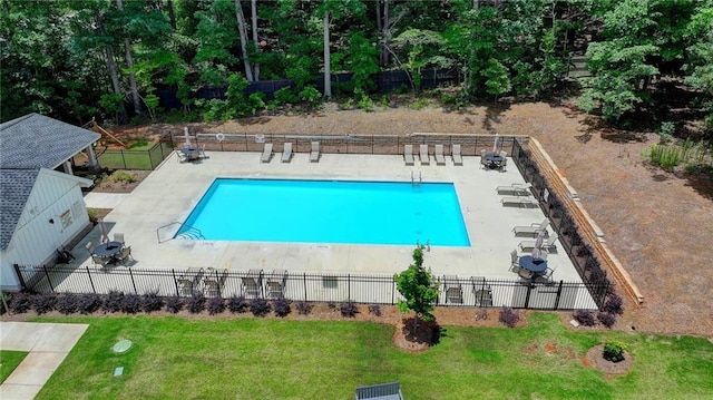 6270 Bracken Brown Dr, Alpharetta, GA 30004 - community pool featuring a patio area