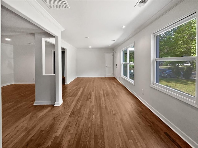 2122 Belhaven Ln SE, Atlanta, GA 30315 - unfurnished room featuring baseboards, recessed lighting, wood finished floors, and visible vents