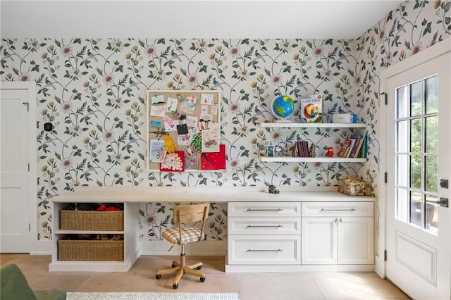 11277 Serenbe Ln, Chattahoochee Hills, GA 30268 - unfurnished office featuring wallpapered walls and baseboards