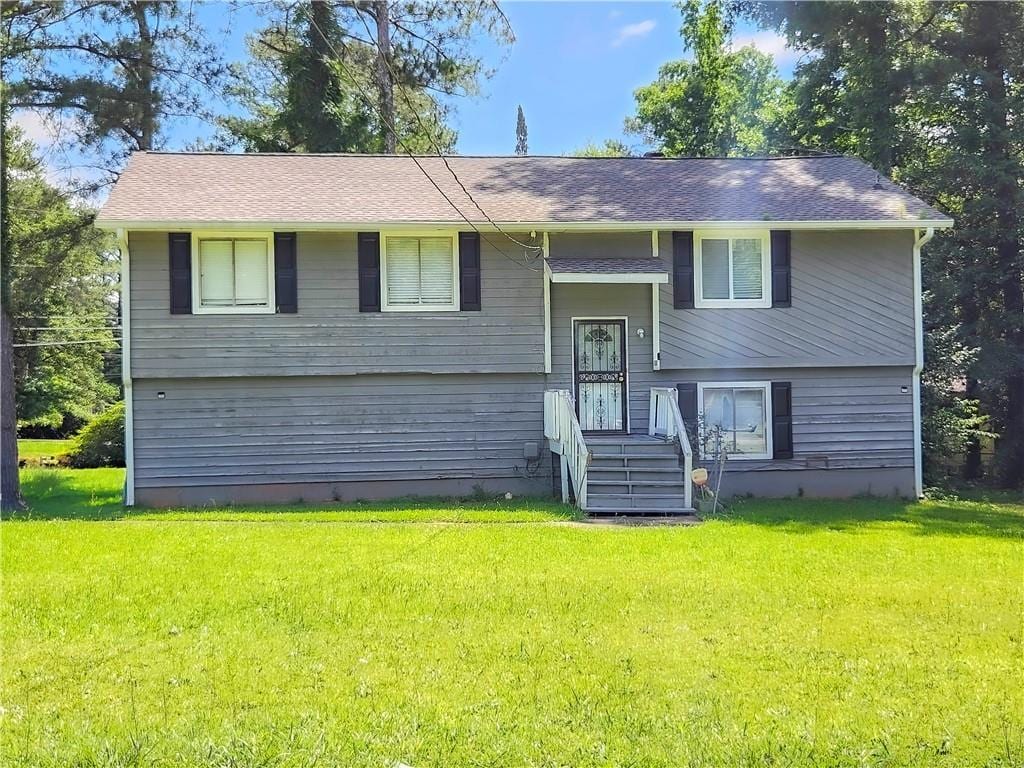 9218 River Chase Way, Jonesboro, GA 30238 - bi-level home with a front yard