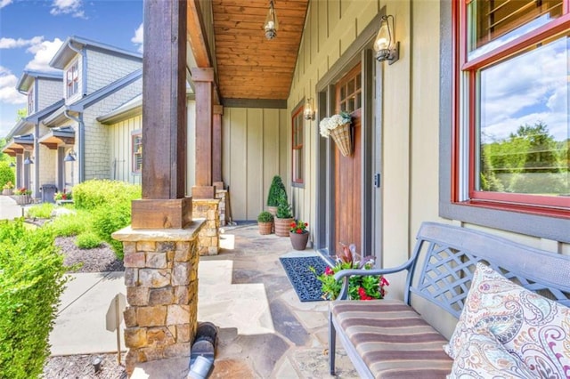 view of patio / terrace with covered porch