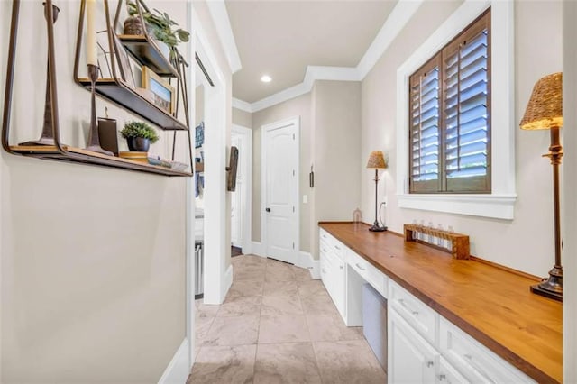 bathroom with crown molding