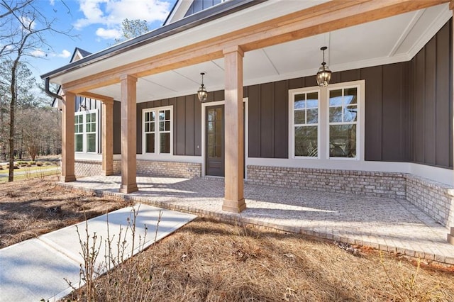 view of patio featuring covered porch