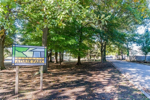 820 Elbert St SW, Atlanta, GA 30310 - view of surrounding community