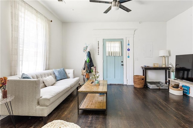 820 Elbert St SW, Atlanta, GA 30310 - living room featuring wood finished floors and a ceiling fan