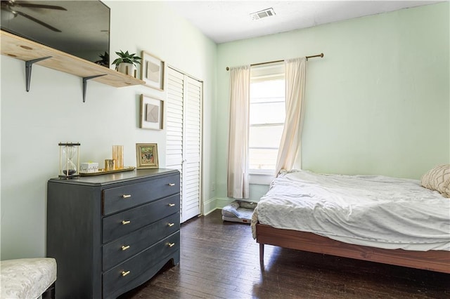 820 Elbert St SW, Atlanta, GA 30310 - bedroom featuring dark wood-style flooring and baseboards