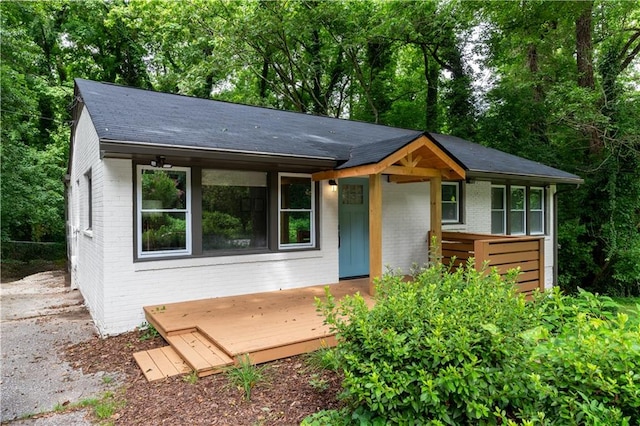 view of front facade featuring a deck