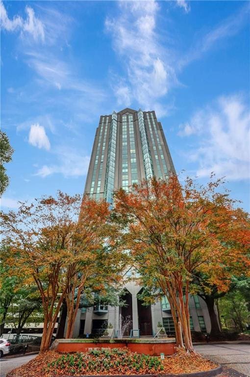 2870 Pharr Ct S Unit 503, Atlanta, GA 30305 - view of building exterior