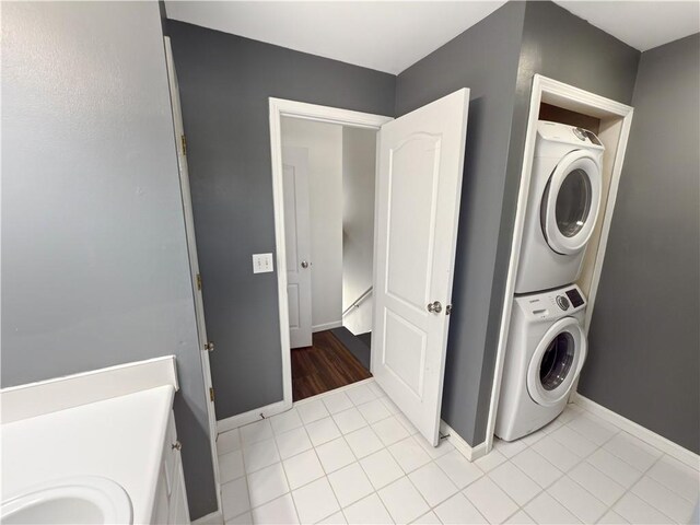 bedroom with ceiling fan and hardwood / wood-style floors