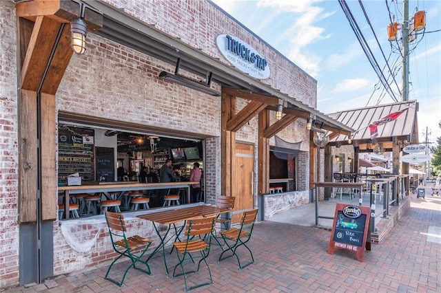 427 Burton Dr, Alpharetta, GA 30009 - view of patio