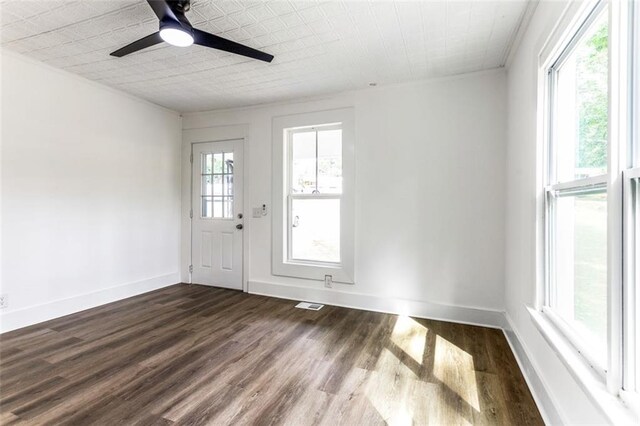 entryway featuring ceiling fan and hardwood / wood-style floors