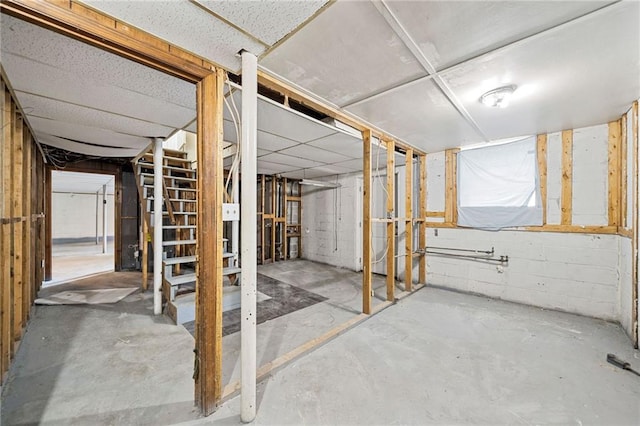 9 Latimer Rd, Cartersville, GA 30121 - unfinished below grade area with stairs