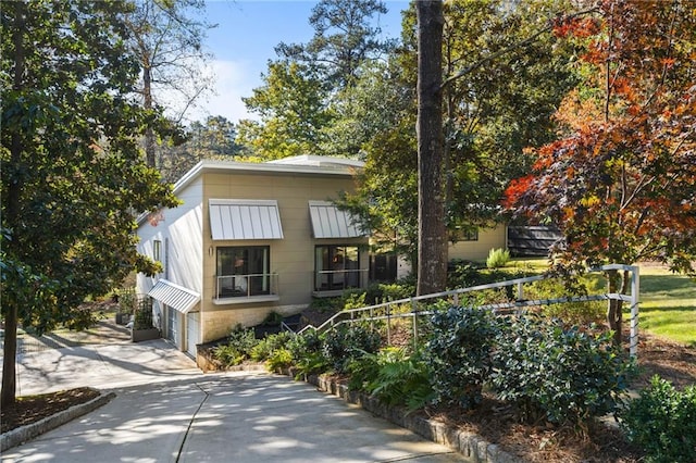 view of front of house with a garage