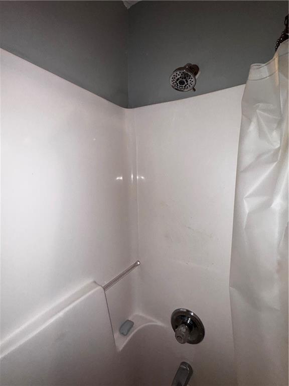 4018 Carisbrook Dr, Union City, GA 30291 - bathroom view of shower / washtub combination