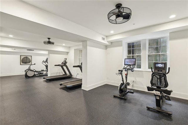 gym with visible vents, baseboards, and recessed lighting