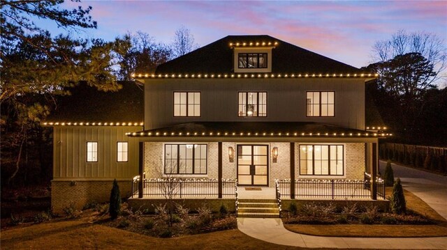 view of front of home featuring covered porch