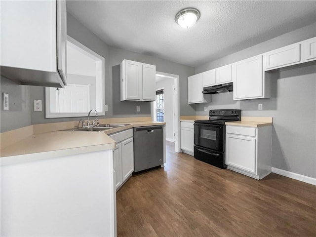 kitchen featuring electric range, under cabinet range hood, a sink, dark wood finished floors, and dishwasher