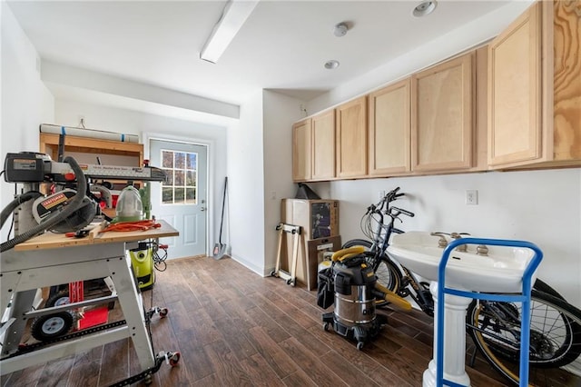 sitting room featuring a ceiling fan, carpet, baseboards, and recessed lighting