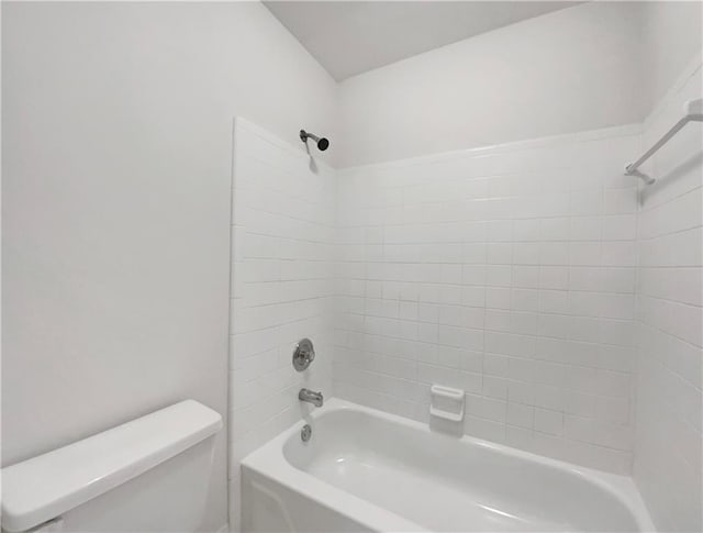 110 Wyngate Way, Fayetteville, GA 30215 - full bath featuring toilet and tub / shower combination