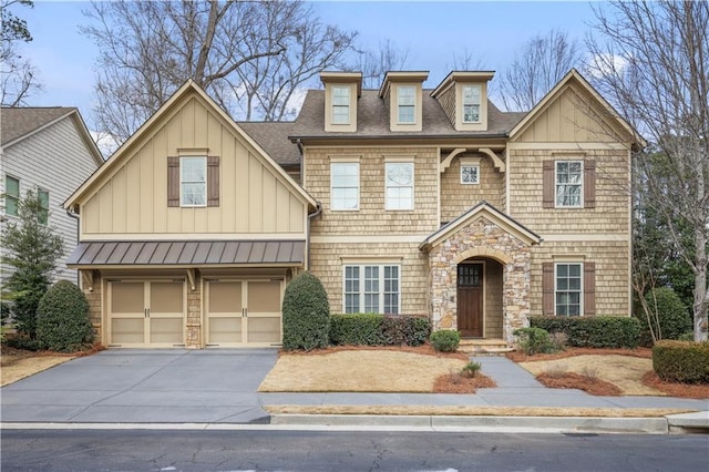 view of front of home featuring a garage