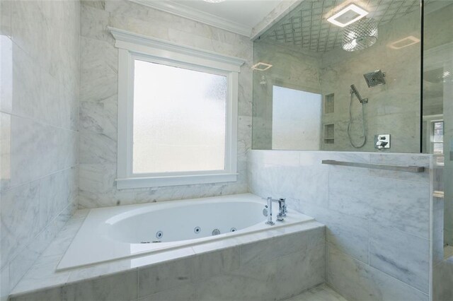 bathroom featuring a tile shower